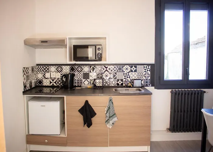 2 Pieces Entierement Equipe, *